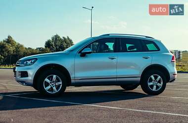 Внедорожник / Кроссовер Volkswagen Touareg 2013 в 