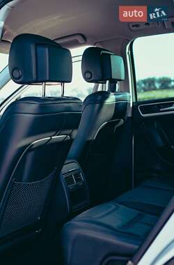Внедорожник / Кроссовер Volkswagen Touareg 2013 в 