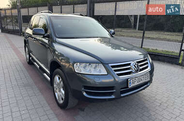 Внедорожник / Кроссовер Volkswagen Touareg 2004 в 