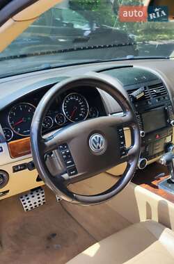 Позашляховик / Кросовер Volkswagen Touareg 2008 в 