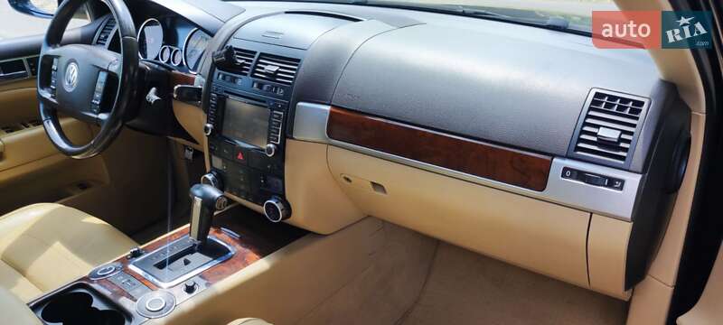 Внедорожник / Кроссовер Volkswagen Touareg 2008 в Одессе