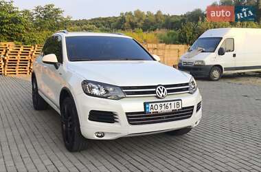Внедорожник / Кроссовер Volkswagen Touareg 2014 в Мукачево