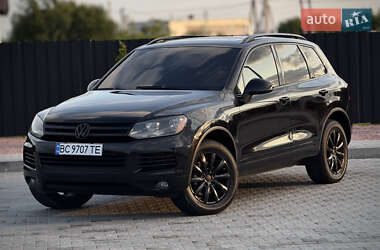 Внедорожник / Кроссовер Volkswagen Touareg 2011 в Львове