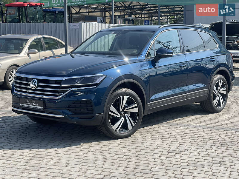 Позашляховик / Кросовер Volkswagen Touareg 2018 в Мукачевому