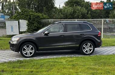 Внедорожник / Кроссовер Volkswagen Touareg 2010 в 