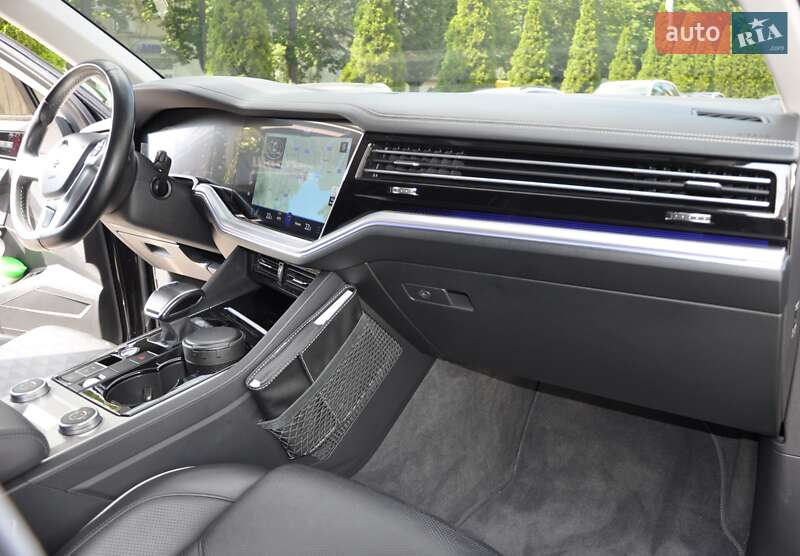 Внедорожник / Кроссовер Volkswagen Touareg 2018 в Одессе