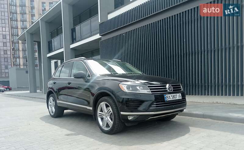 Позашляховик / Кросовер Volkswagen Touareg 2014 в Черкасах