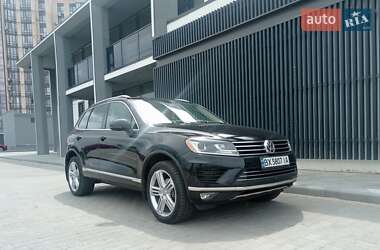 Внедорожник / Кроссовер Volkswagen Touareg 2014 в 