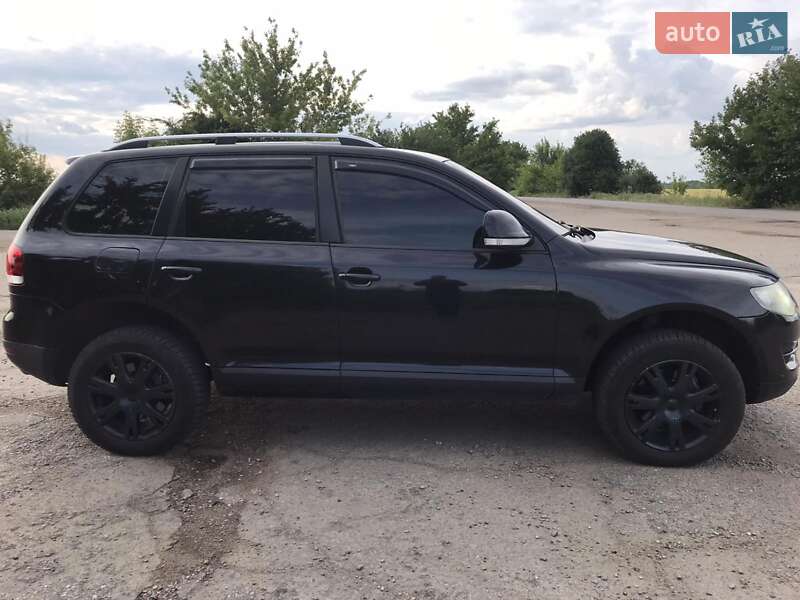Позашляховик / Кросовер Volkswagen Touareg 2008 в Первомайську