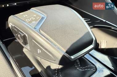 Позашляховик / Кросовер Volkswagen Touareg 2022 в 