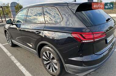 Внедорожник / Кроссовер Volkswagen Touareg 2021 в 