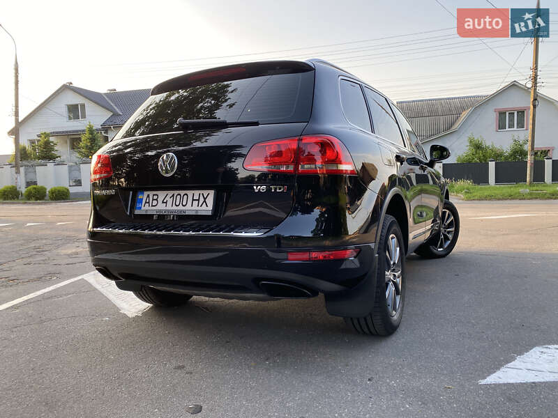 Внедорожник / Кроссовер Volkswagen Touareg 2013 в Виннице