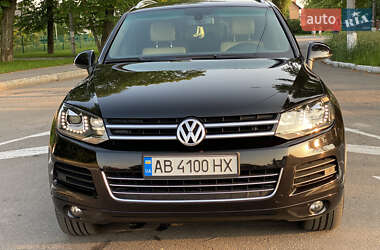 Внедорожник / Кроссовер Volkswagen Touareg 2013 в 