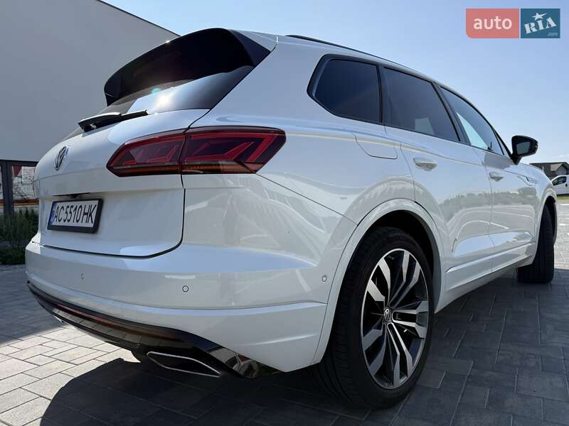 Внедорожник / Кроссовер Volkswagen Touareg 2019 в Луцке