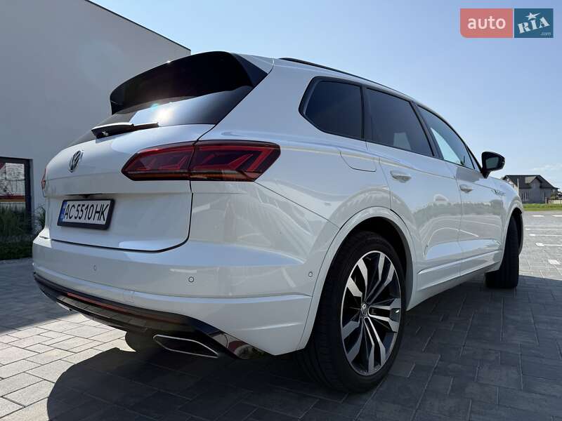 Внедорожник / Кроссовер Volkswagen Touareg 2019 в Луцке