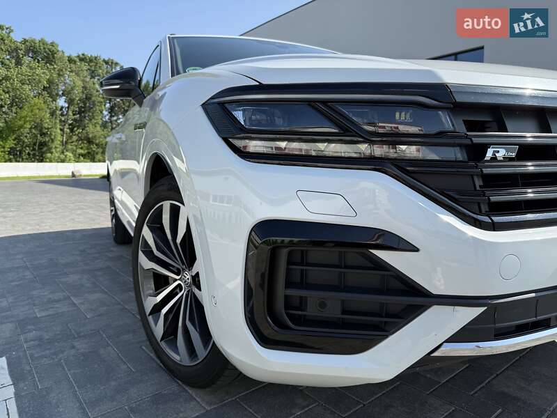 Внедорожник / Кроссовер Volkswagen Touareg 2019 в Луцке