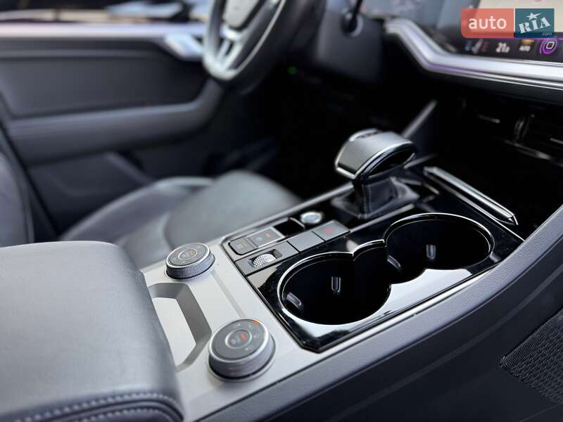 Внедорожник / Кроссовер Volkswagen Touareg 2019 в Луцке