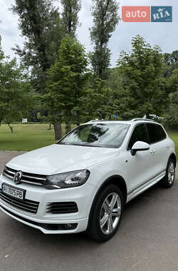Внедорожник / Кроссовер Volkswagen Touareg 2014 в Киеве