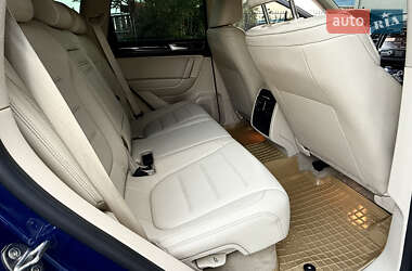 Внедорожник / Кроссовер Volkswagen Touareg 2016 в 