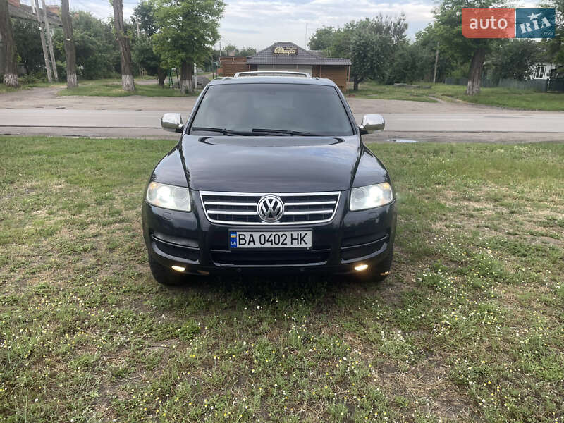 Внедорожник / Кроссовер Volkswagen Touareg 2003 в 