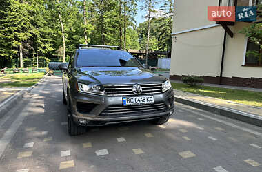 Позашляховик / Кросовер Volkswagen Touareg 2016 в Трускавці