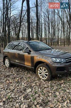 Позашляховик / Кросовер Volkswagen Touareg 2010 в Кривому Розі