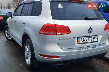 Позашляховик / Кросовер Volkswagen Touareg 2013 в Києві