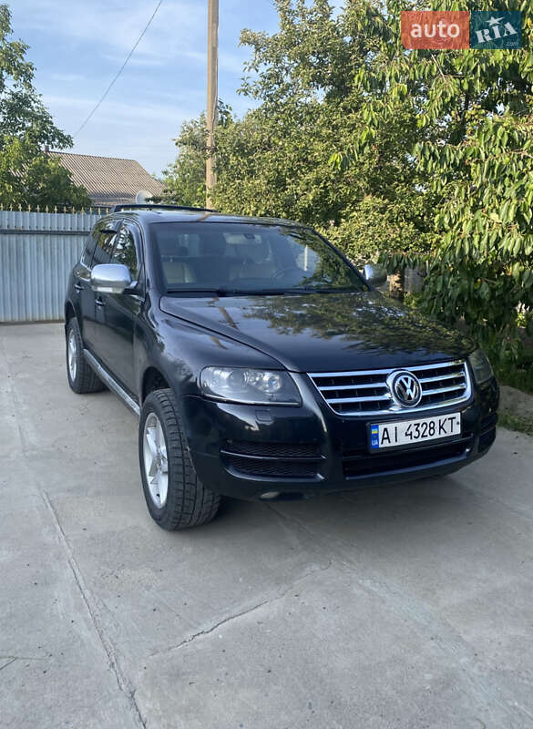 Позашляховик / Кросовер Volkswagen Touareg 2006 в Тростянці