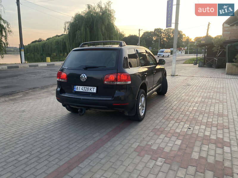 Позашляховик / Кросовер Volkswagen Touareg 2006 в Тростянці