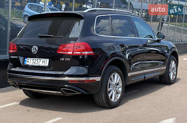 Внедорожник / Кроссовер Volkswagen Touareg 2018 в 