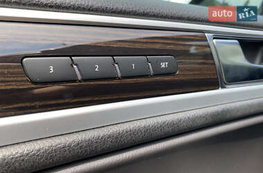 Внедорожник / Кроссовер Volkswagen Touareg 2018 в 