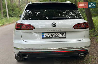 Внедорожник / Кроссовер Volkswagen Touareg 2021 в 