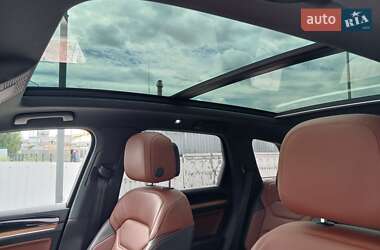 Внедорожник / Кроссовер Volkswagen Touareg 2018 в Киеве
