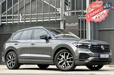 Внедорожник / Кроссовер Volkswagen Touareg 2020 в Киеве