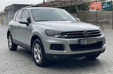Внедорожник / Кроссовер Volkswagen Touareg 2013 в Черновцах