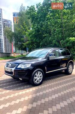 Внедорожник / Кроссовер Volkswagen Touareg 2007 в 