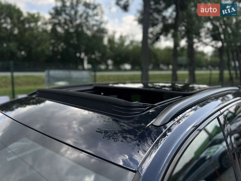 Позашляховик / Кросовер Volkswagen Touareg 2019 в Умані