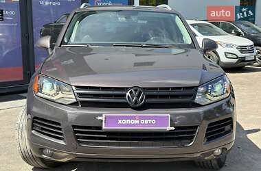 Внедорожник / Кроссовер Volkswagen Touareg 2012 в 