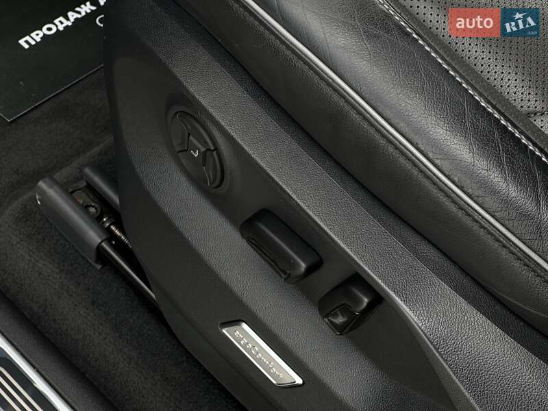 Позашляховик / Кросовер Volkswagen Touareg 2020 в Мукачевому