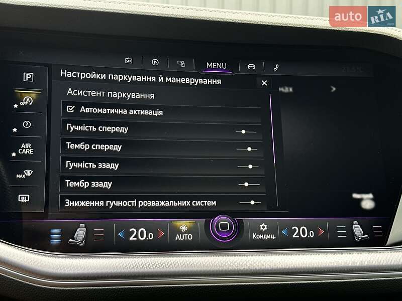 Позашляховик / Кросовер Volkswagen Touareg 2020 в Мукачевому