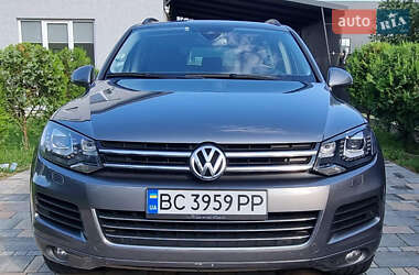Внедорожник / Кроссовер Volkswagen Touareg 2011 в Львове