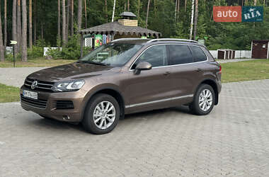 Внедорожник / Кроссовер Volkswagen Touareg 2012 в 