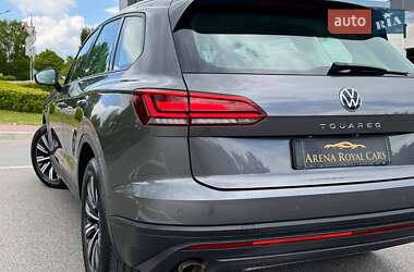 Внедорожник / Кроссовер Volkswagen Touareg 2021 в 