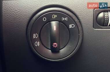 Внедорожник / Кроссовер Volkswagen Touareg 2007 в 