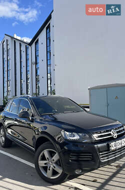 Позашляховик / Кросовер Volkswagen Touareg 2012 в Києві