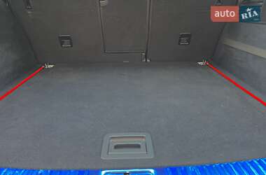 Внедорожник / Кроссовер Volkswagen Touareg 2018 в 