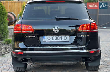 Внедорожник / Кроссовер Volkswagen Touareg 2015 в 