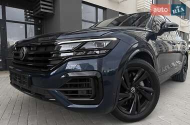 Позашляховик / Кросовер Volkswagen Touareg 2023 в Києві