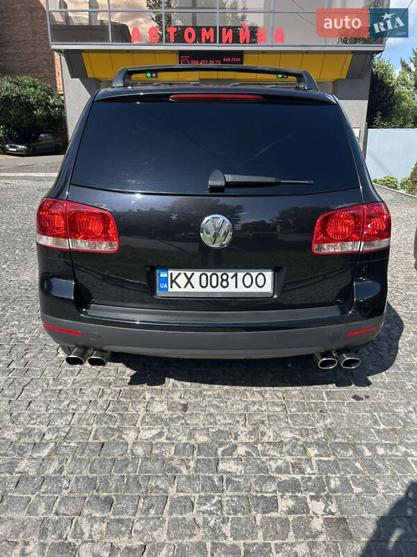 Позашляховик / Кросовер Volkswagen Touareg 2005 в Харкові