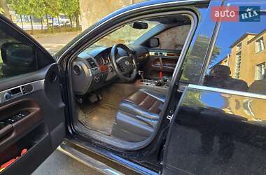 Позашляховик / Кросовер Volkswagen Touareg 2003 в 